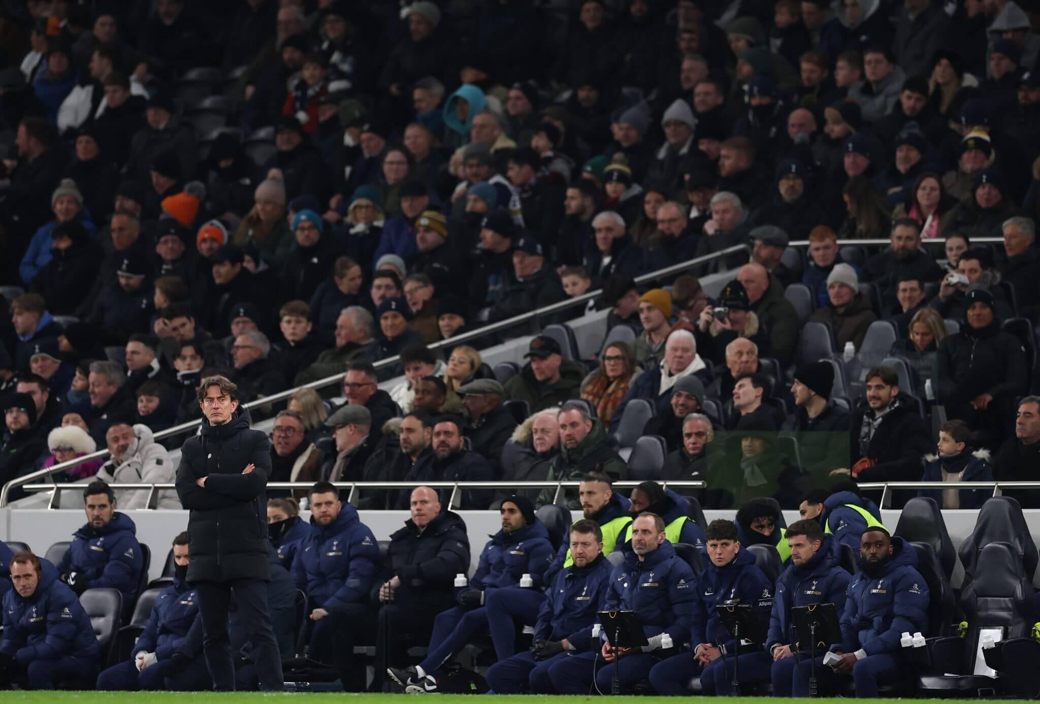 TA：热刺是否签前锋取决于索兰克的复出进度，以及里沙利松缺席多久